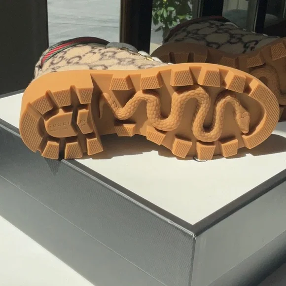 NEW!! Gucci Tweed Boots Sold Out! - Picture 6 of 9